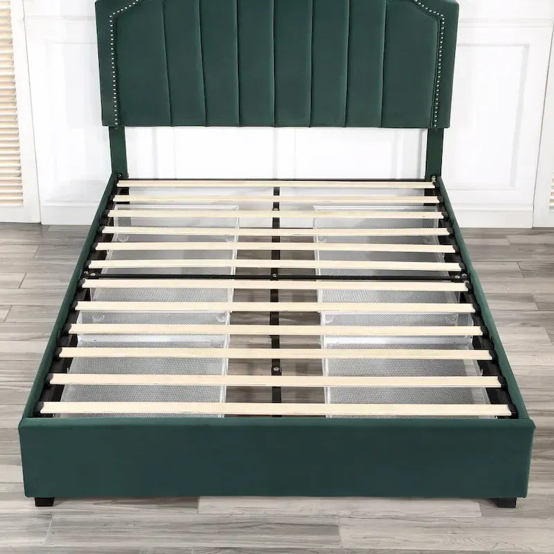 Lit plateforme Art Déco capitonné en velours avec 4 tiroirs de rangement